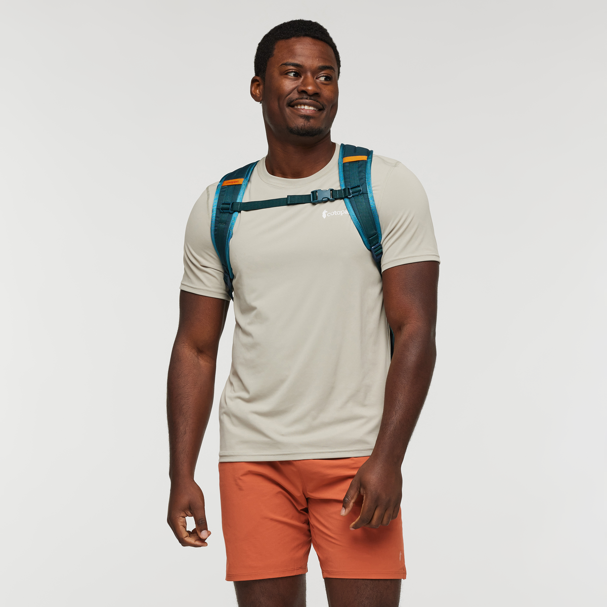1200x1200png-S24Chiquillo26LBackpackCadaDiaAbyss_1.png