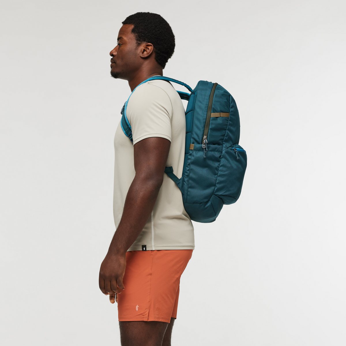 1200x1200png-S24Chiquillo26LBackpackCadaDiaAbyss_2.png