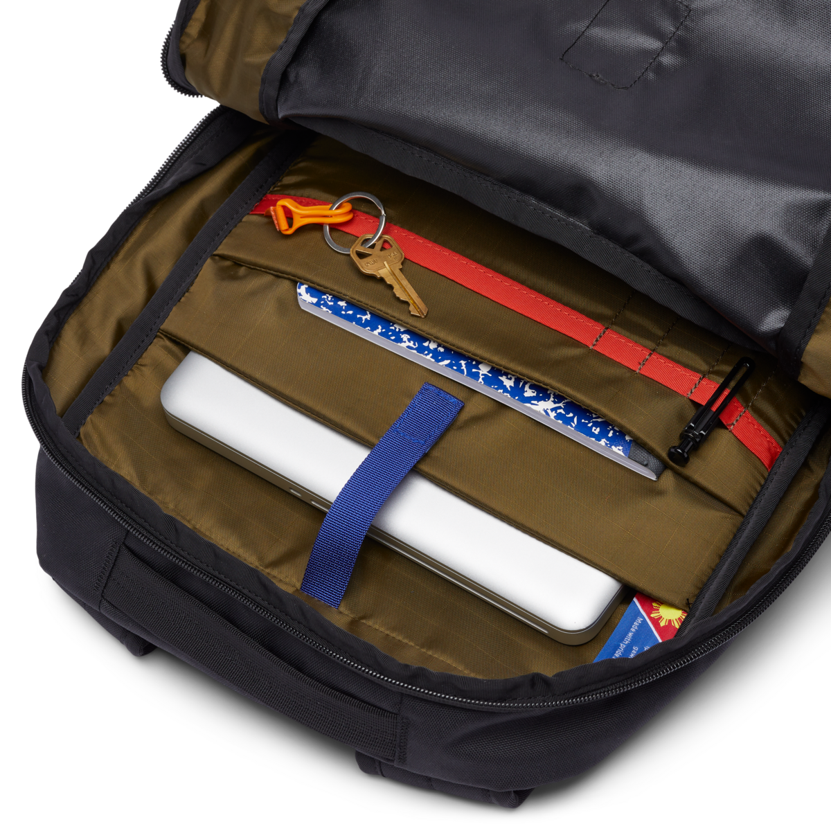 1200x1200png-S24Chiquillo26LBackpackCadaDiaCotopaxiBlack_A2.png