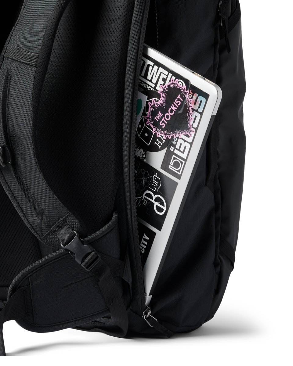 1200x1200png-S26UAllpa42LTravelPackCotopaxiBlack_A1.png