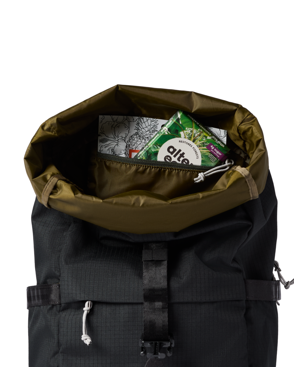 1200x1200png-S26UConsuelo22LDaypackCotopaxiBlack_A2.png