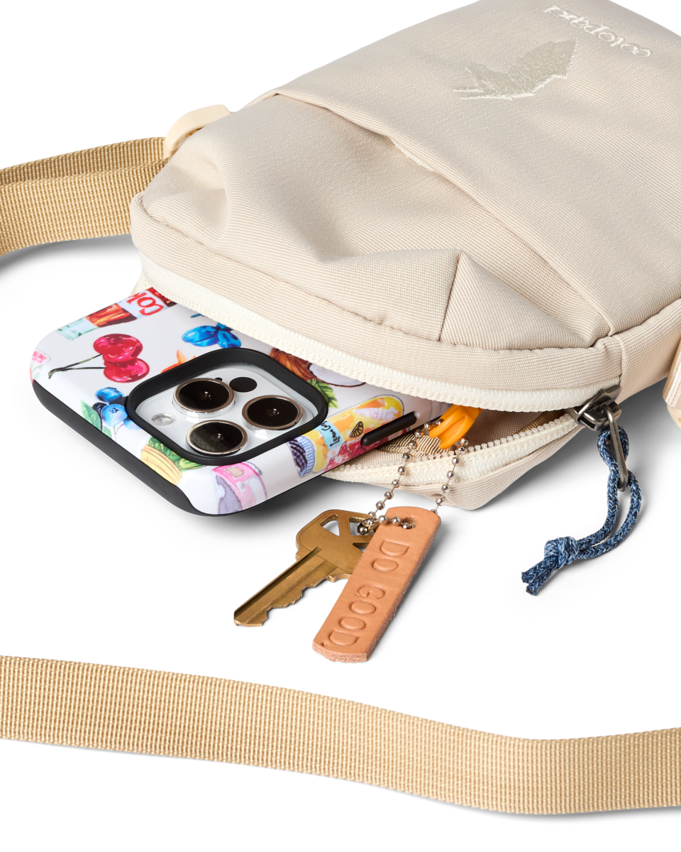 1200x1200png-S26UTodo1LShoulderBagCream_A2.png