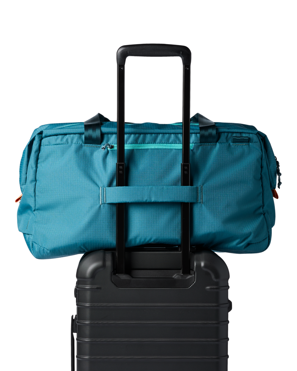 1200x1200png-S26UViaje45LTravelDuffelBlueSpruce_A3.png