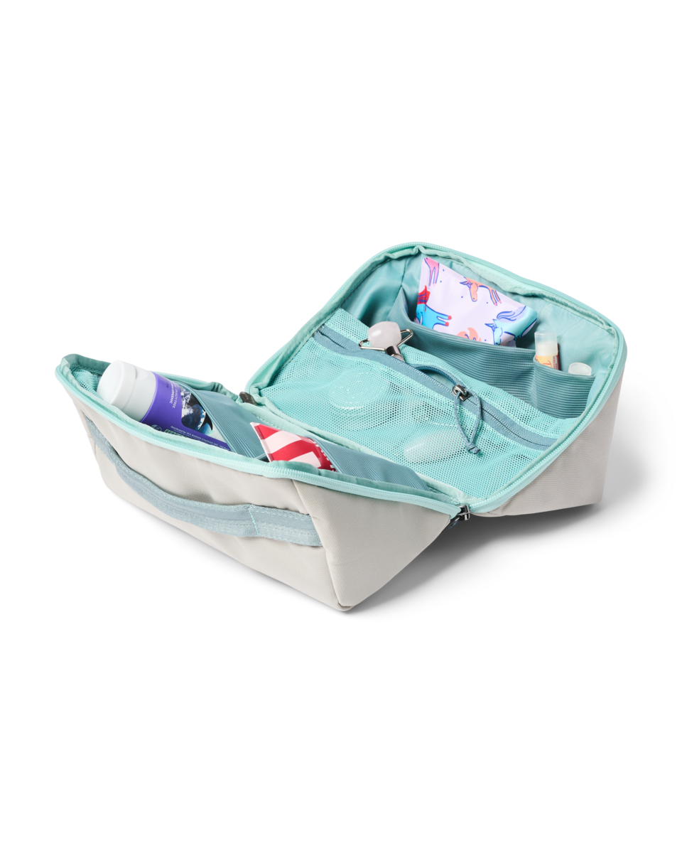 1200x1200png-S26UViajeToiletryKitMineral_A1.png