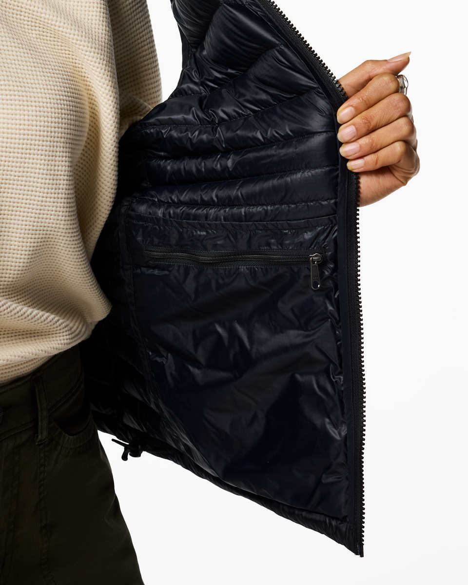 1200x1200png-S26WFuegoDownVestCotopaxiBlack_0588.png