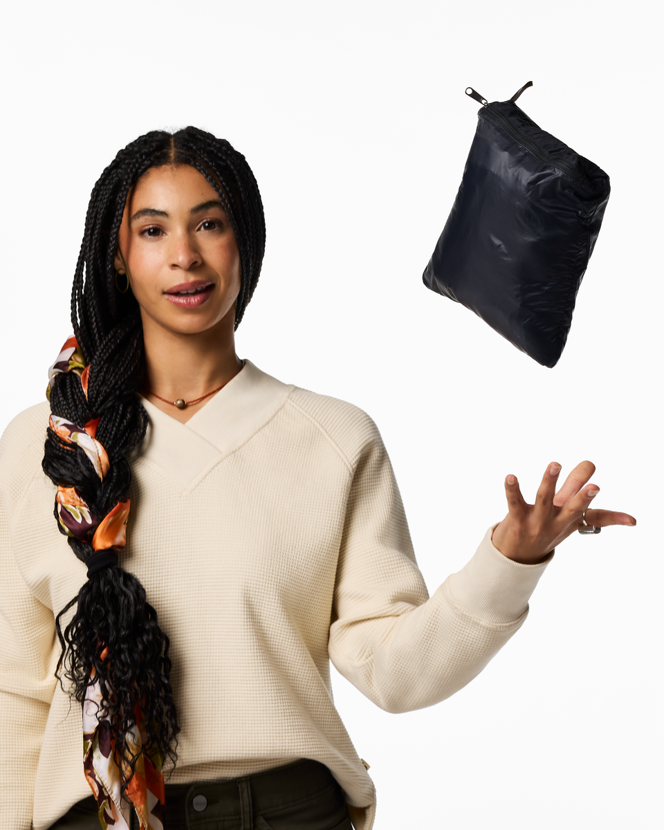 1200x1200png-S26WFuegoDownVestCotopaxiBlack_0608.png