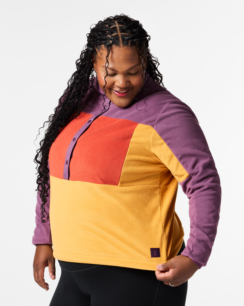 f26-p-encima-fleece-pullover-plus-size-mystic-and-honeycomb-01-r.png