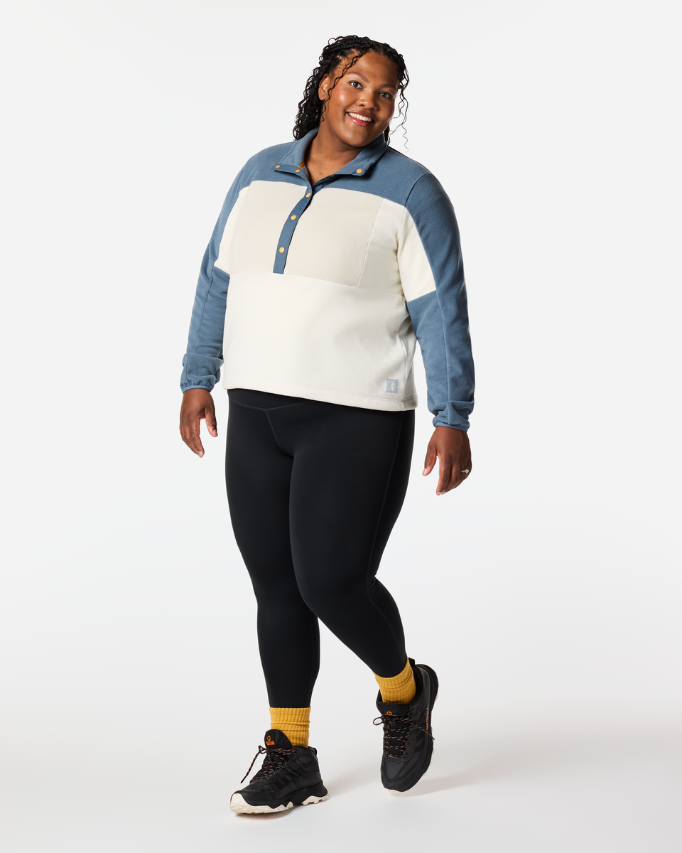 f26-p-encima-fleece-pullover-plus-size-slate-and-chalk-03-r.png
