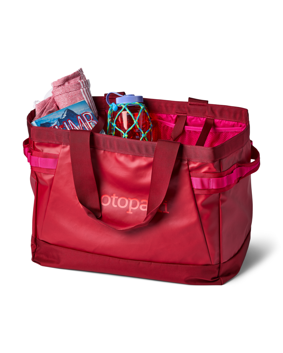 f26-u-allpa-60l-gear-hauler-tote-crimson-a1-r.png