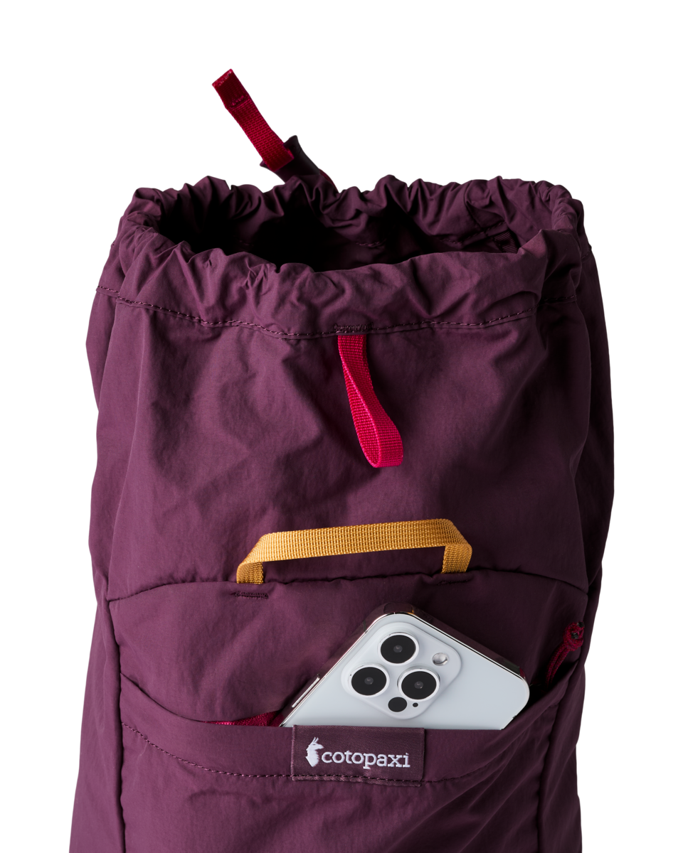 f26-u-empacable-16l-daypack-acai-a2-r.png