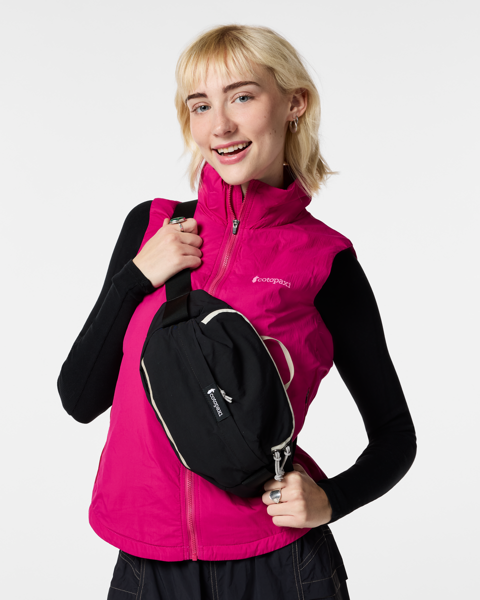 f26-u-empacable-3l-sling-cotopaxi-black-01-r.png