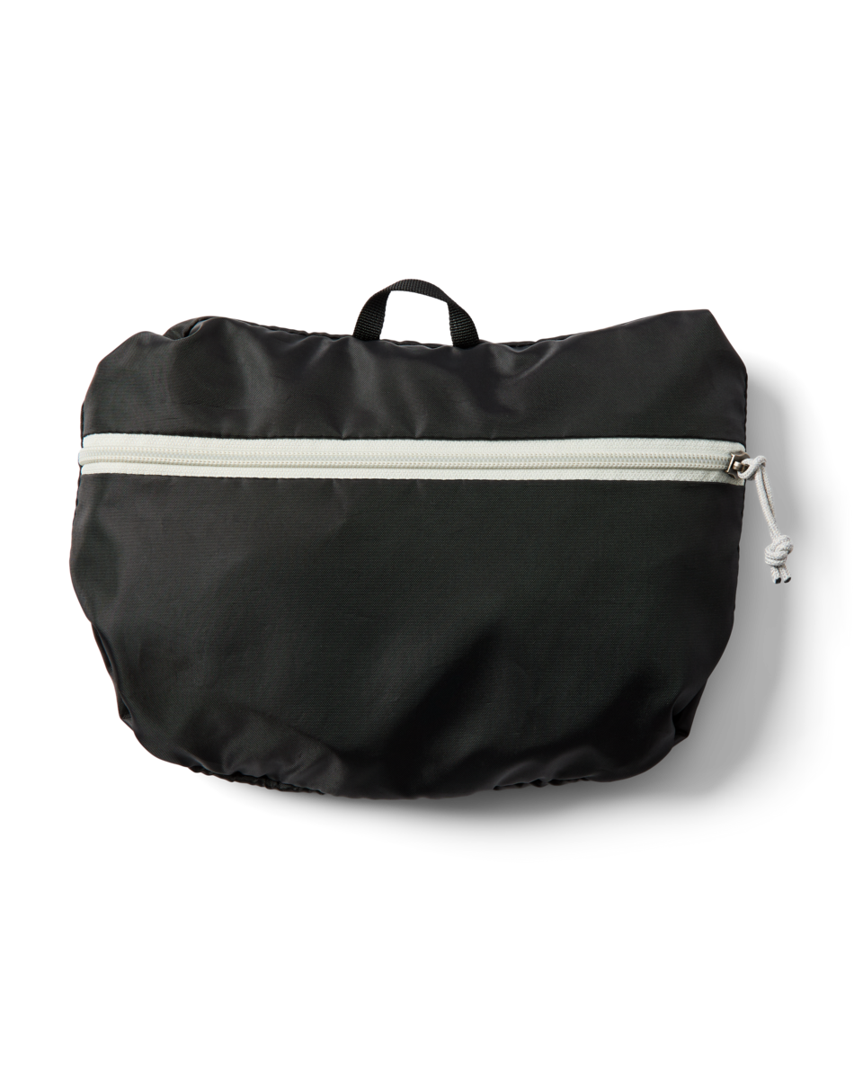 f26-u-empacable-6l-crescent-bag-cotopaxi-black-a4-r.png
