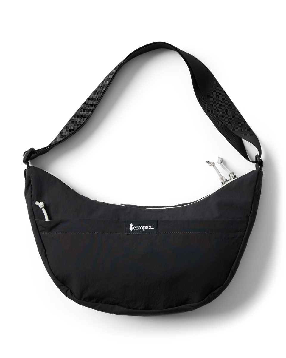 f26-u-empacable-6l-crescent-bag-cotopaxi-black-lf-r.png