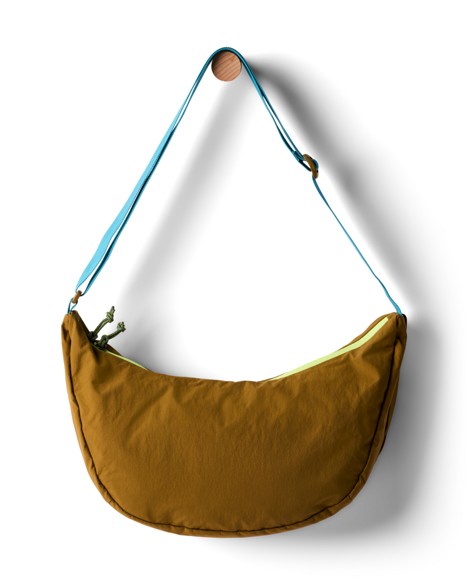 f26-u-empacable-6l-crescent-bag-log-cabin-b-r.png