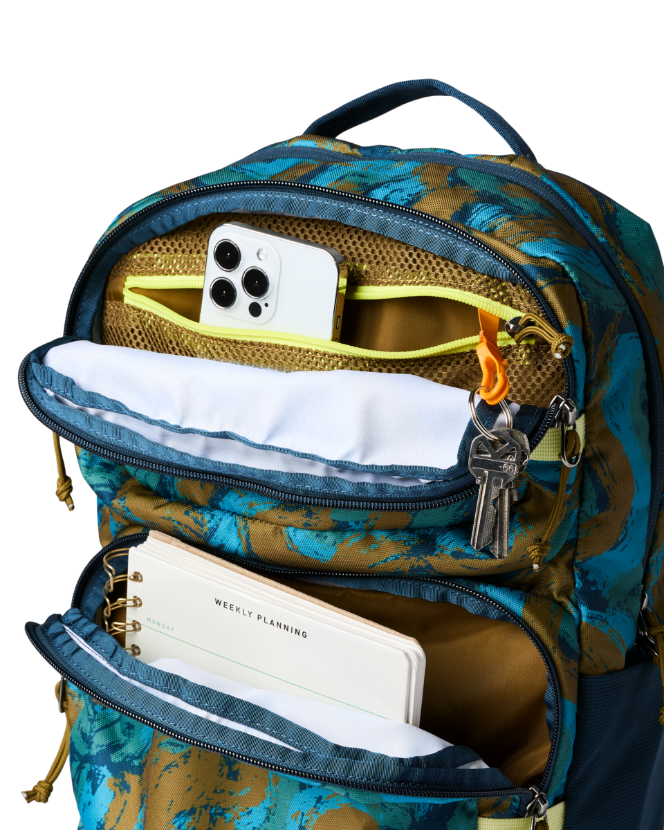 f26-u-tasra-16l-backpack-brush-clouds-indigo-a2-r.png
