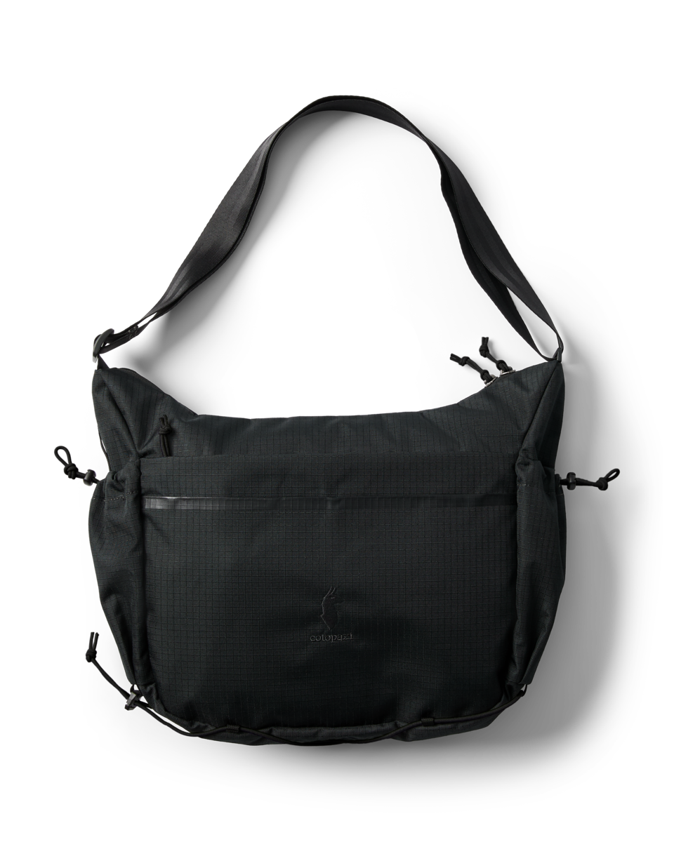 f26-u-viaje-12l-shoulder-bag-cotopaxi-black-lf-r.png