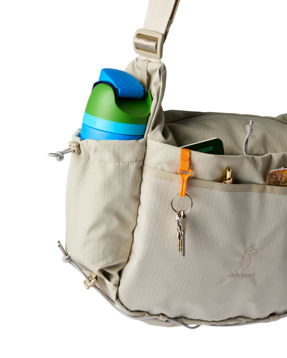 f26-u-viaje-12l-shoulder-bag-mineral-a1-r.png