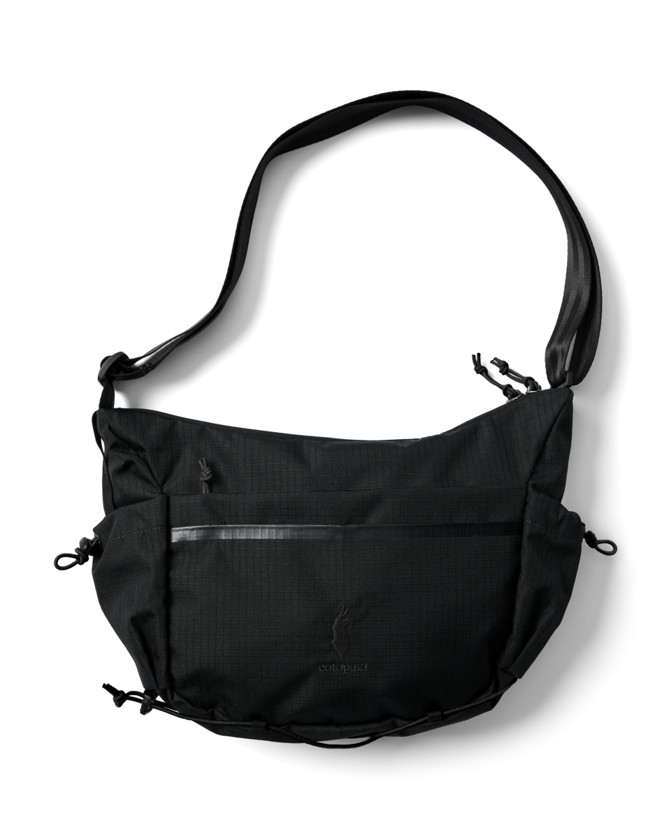 f26-u-viaje-9l-shoulder-bag-cotopaxi-black-lf-c-r.png