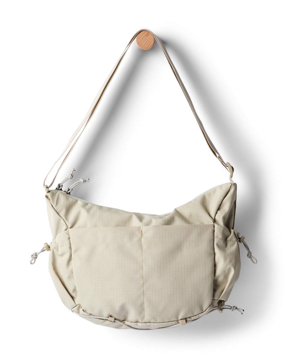 f26-u-viaje-9l-shoulder-bag-mineral-b-r.png