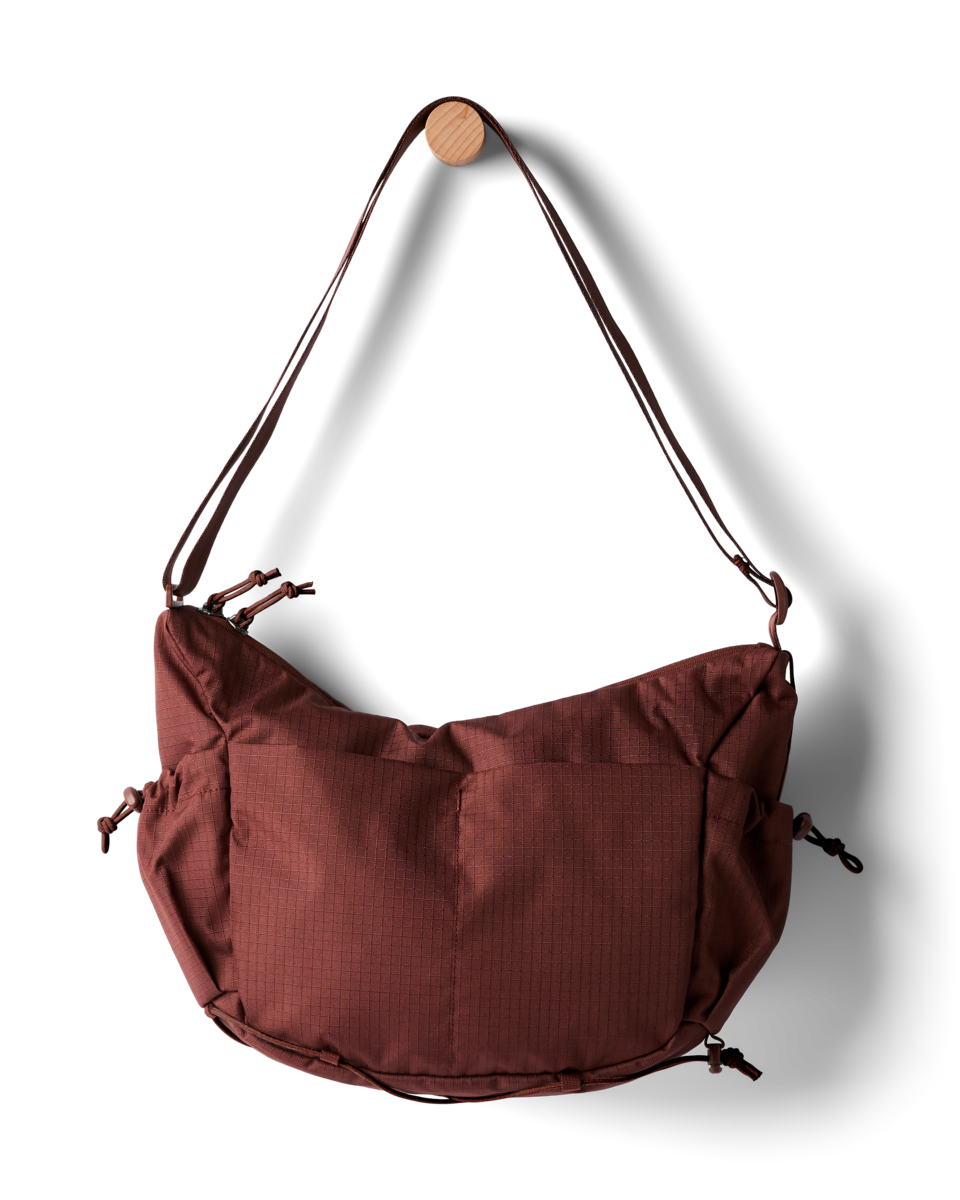 f26-u-viaje-9l-shoulder-bag-sepia-b-c-r.png