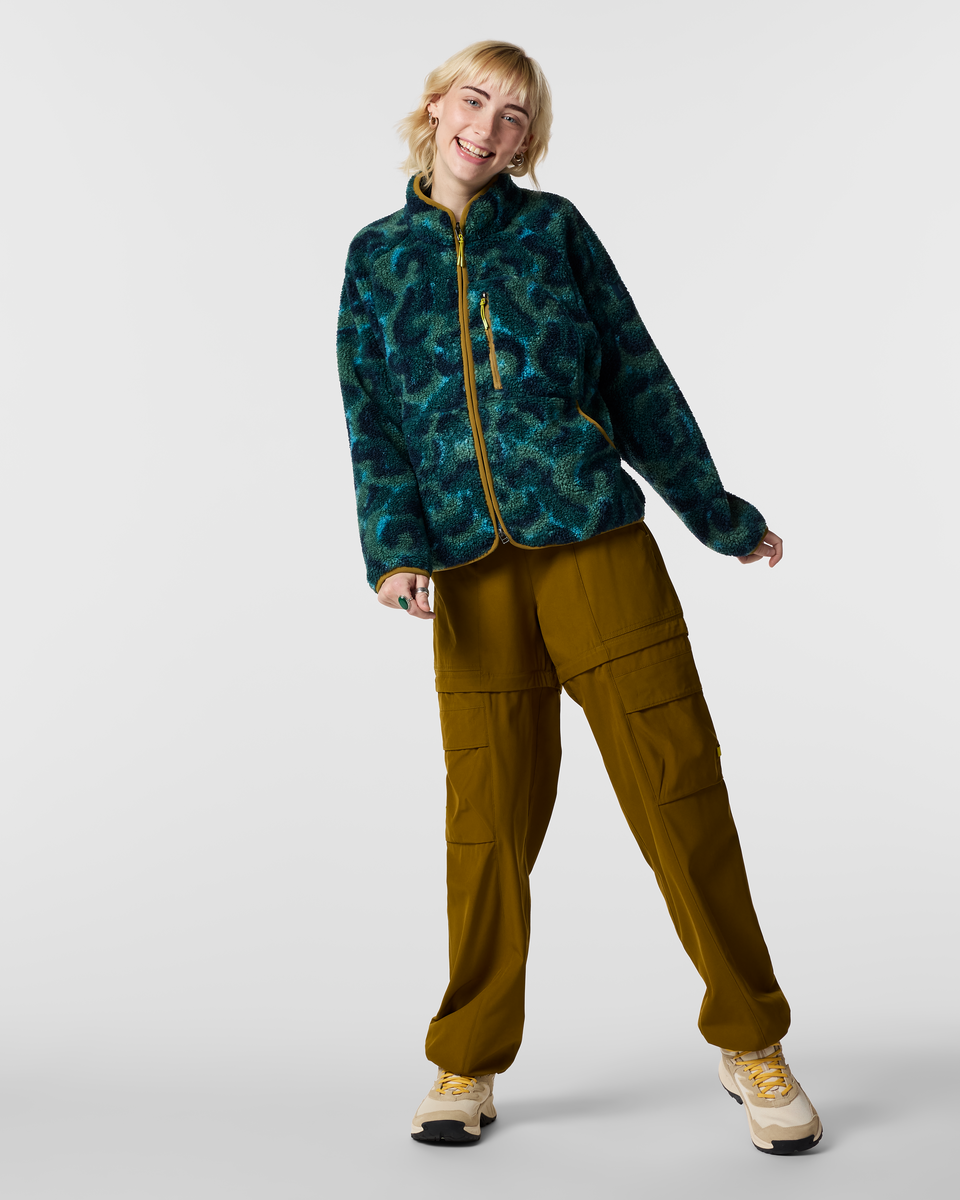 f26-w-amigazo-fleece-jacket-brush-clouds-oasis-03-r.png