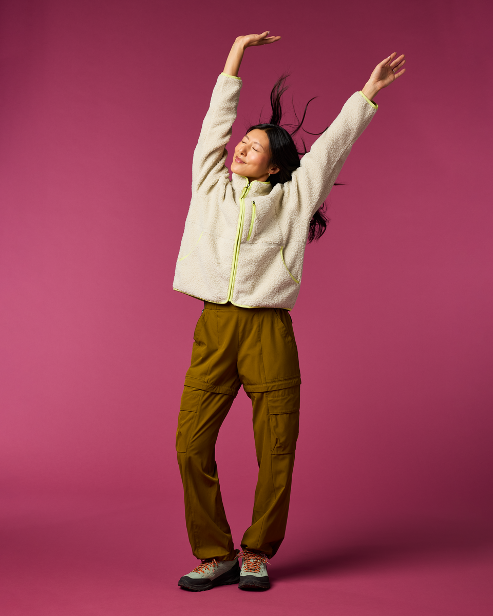f26-w-amigazo-fleece-jacket-mineral-08-r.png