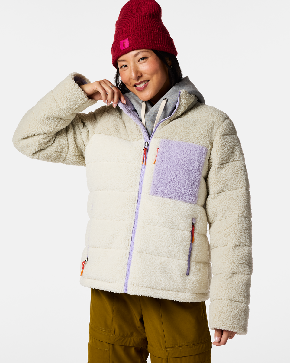f26-w-amigazo-max-down-jacket-mineral-and-chalk-01-r.png