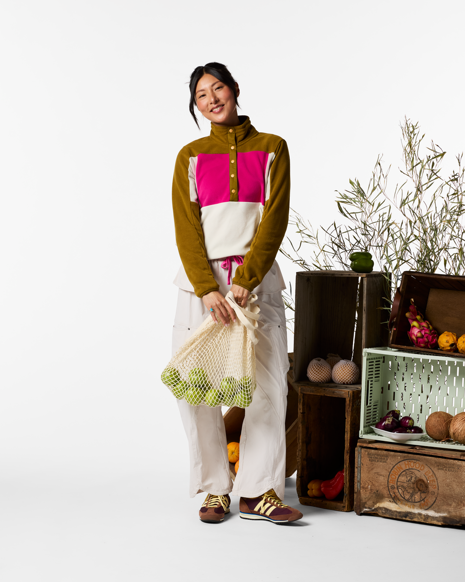 f26-w-encima-fleece-pullover-log-cabin-and-chalk-03-r.png