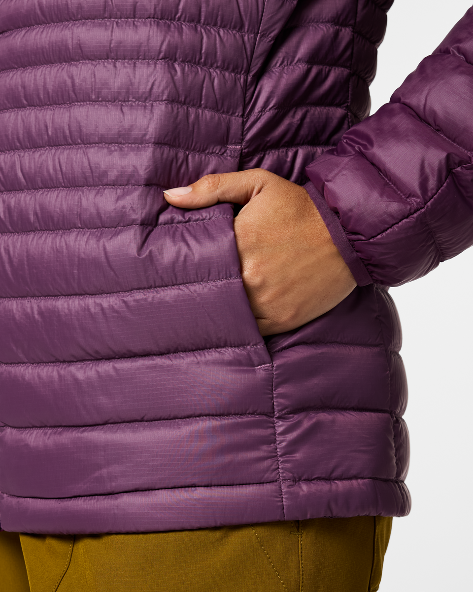f26-w-fuego-down-jacket-acai-and-mystic-04-r.png