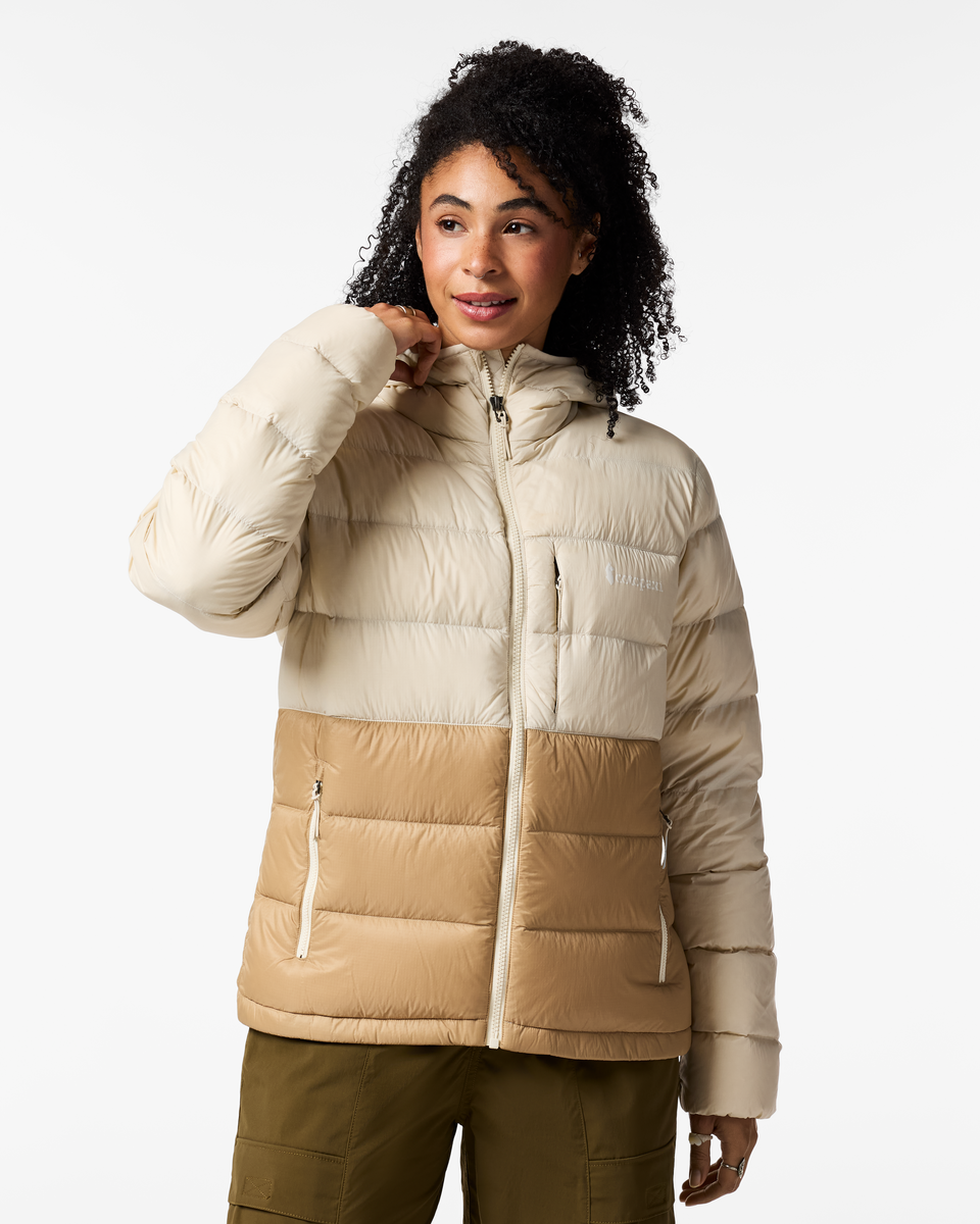 f26-w-fuego-max-down-hooded-jacket-cream-and-khaki-01-r.png