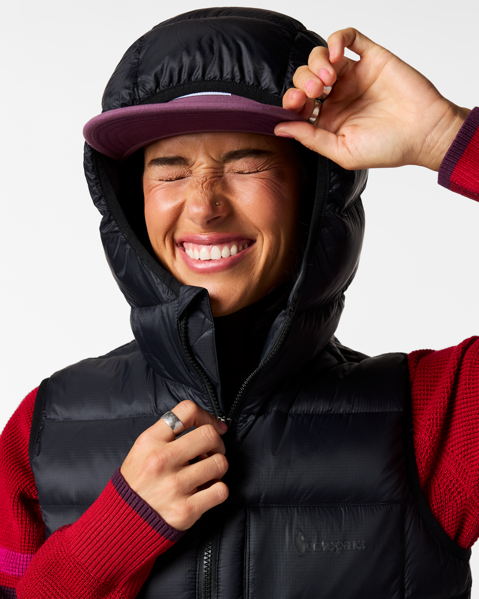 f26-w-fuego-max-down-vest-cotopaxi-black-06-r.png