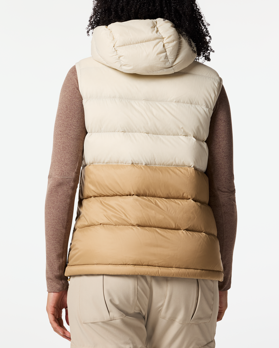 f26-w-fuego-max-down-vest-cream-and-khaki-02-r.png