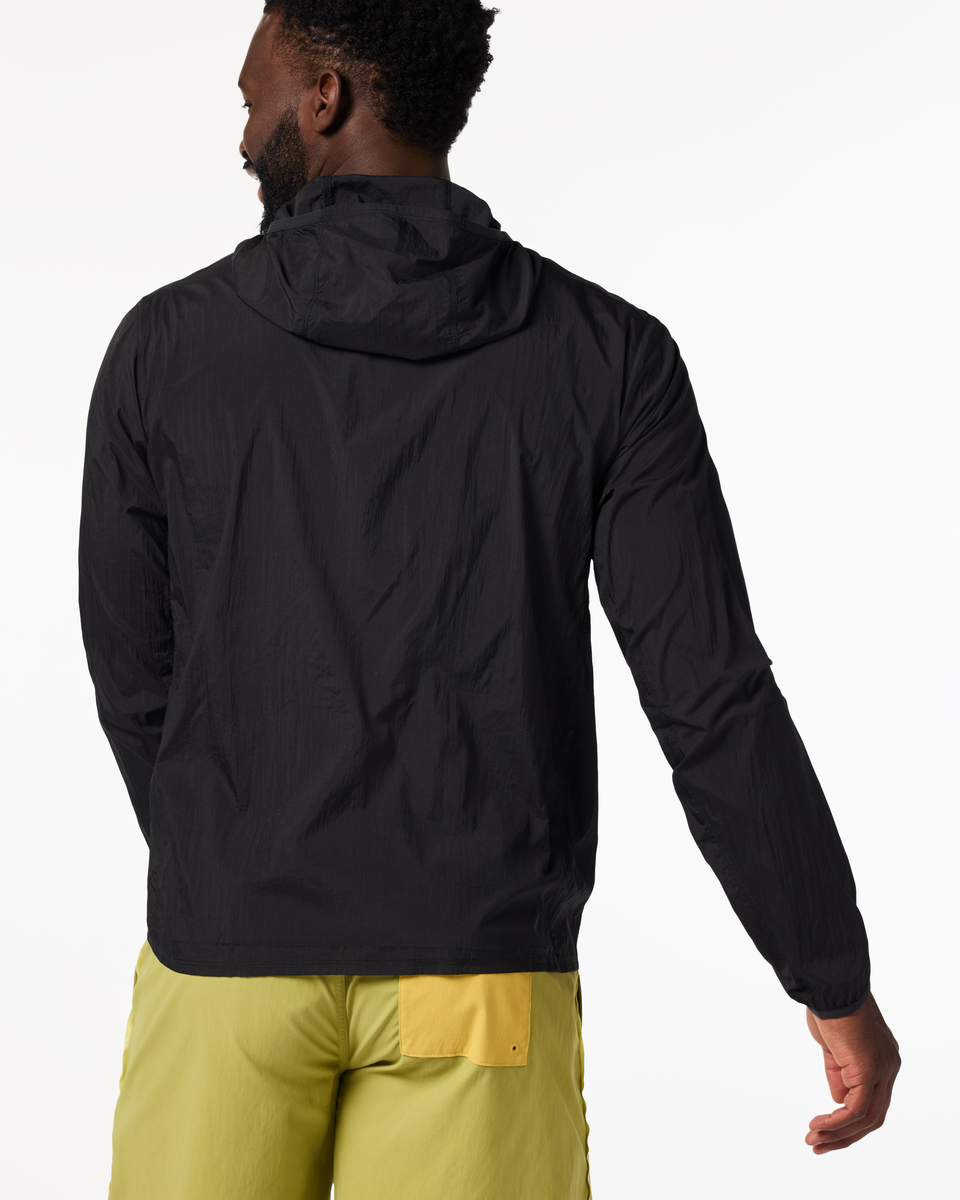 s26-m-pacaya-lite-hooded-jacket-cotopaxi-black-03.png