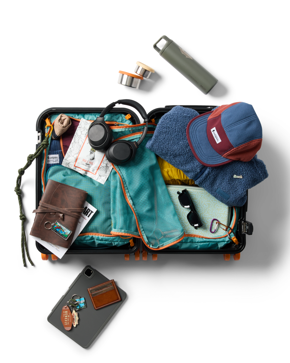 s26-u-coraza-suitcase-carry-on-blue-spruce-vip-lf.png
